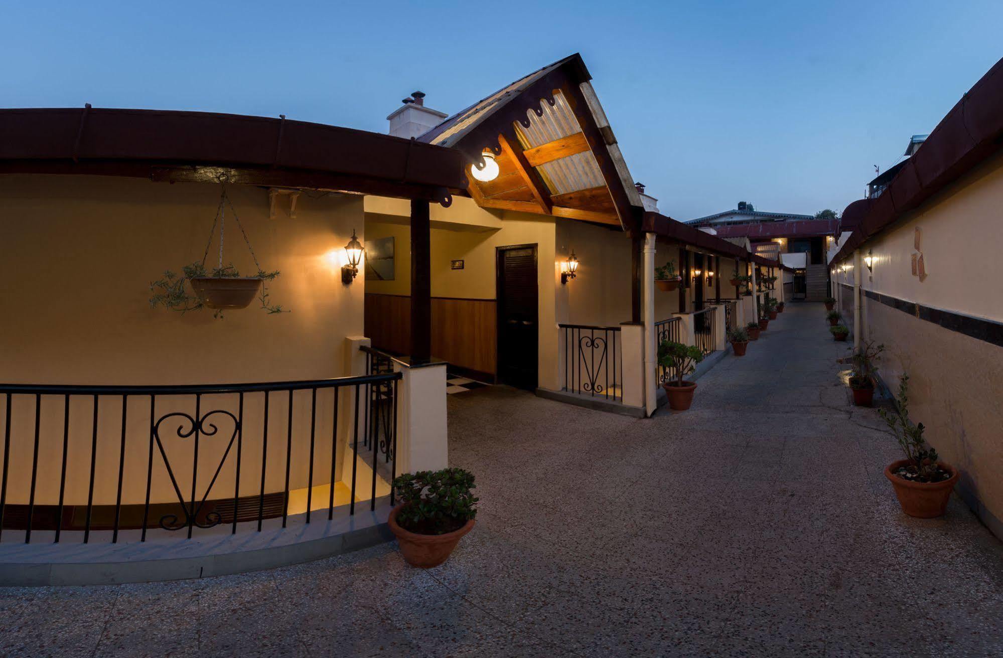 Himalaya Hotel Nainital Εξωτερικό φωτογραφία